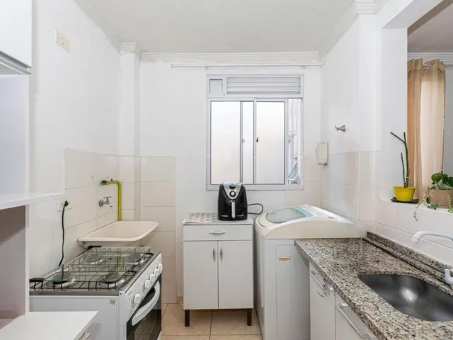 Apartamento 2 quartos e 1 banheiro, à venda, no bairro Abranches em Curitiba