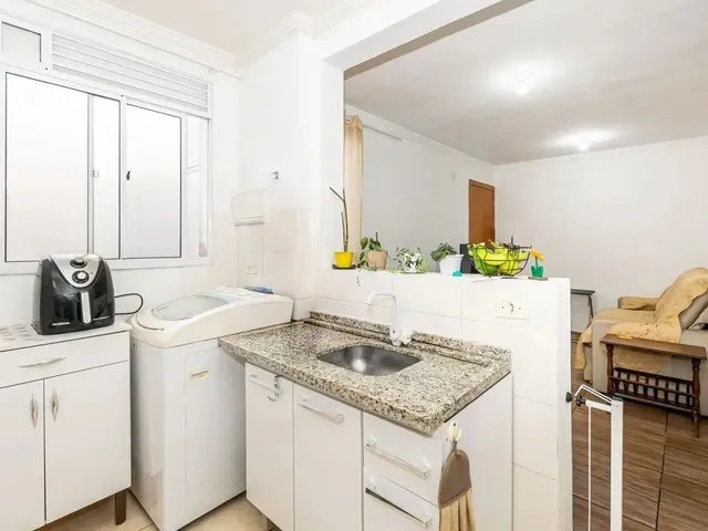 Apartamento 2 quartos e 1 banheiro, à venda, no bairro Abranches em Curitiba