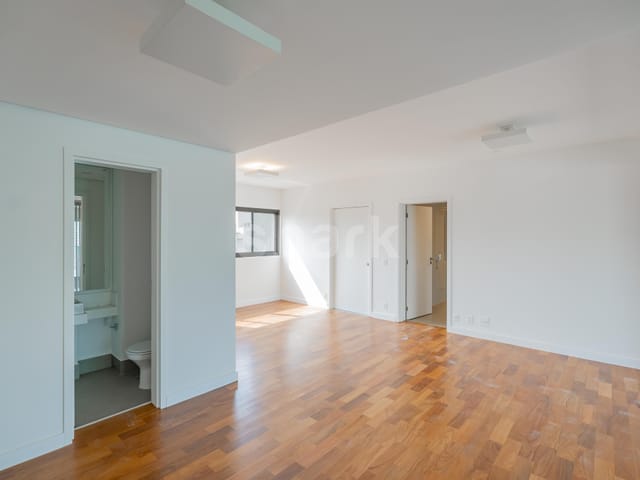 Apartamento com 160m² 3 quartos e 4 banheiros, à venda, no bairro Vila Olímpia em São Paulo