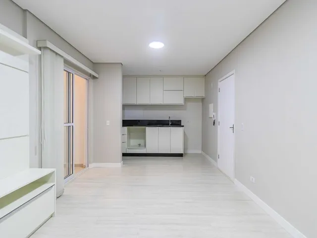 Apartamento 2 quartos e 1 banheiro, à venda, no bairro Capão Raso em Curitiba