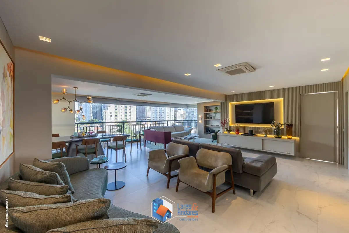 Apartamento, 3 quartos, 213 m² - Foto 1