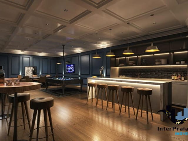 Apartamento com 180m², à venda, no bairro Centro em Balneário Camboriú