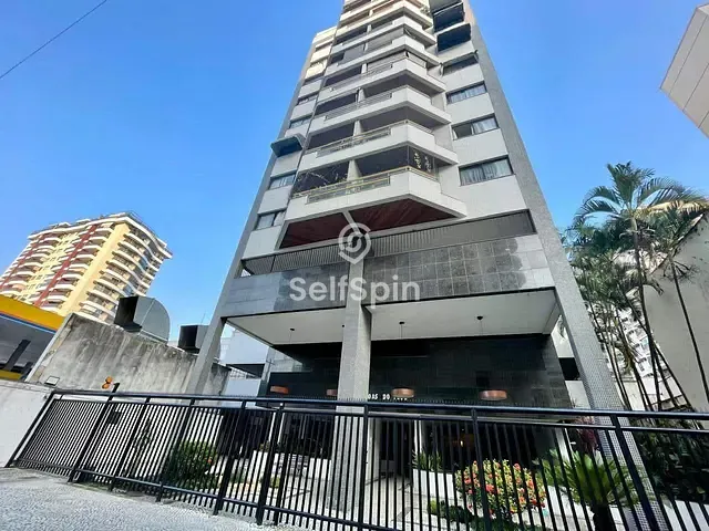 Apartamento 2 quartos e 2 banheiros, para alugar, no bairro Icaraí em Niterói