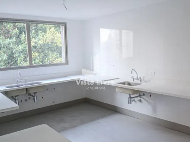 Apartamento com 390m² 4 quartos e 5 banheiros, à venda, no bairro Higienópolis em São Paulo