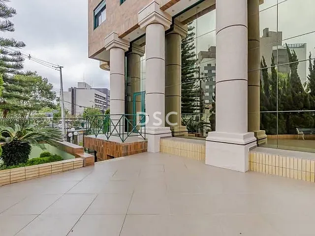 Apartamento com 241m² 3 quartos e 3 banheiros, à venda, no bairro Centro em Curitiba