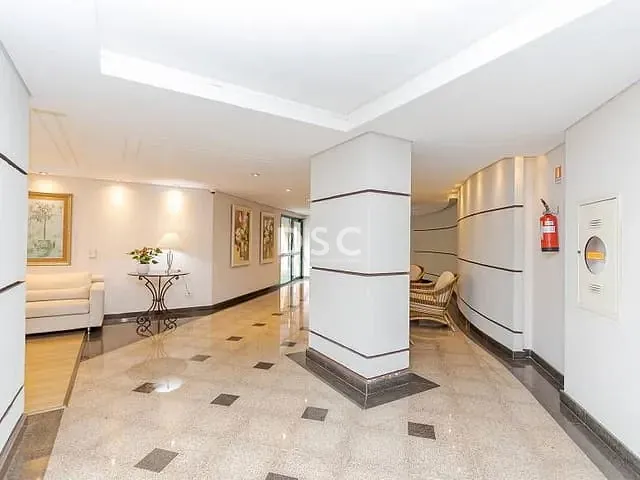 Apartamento com 241m² 3 quartos e 3 banheiros, à venda, no bairro Centro em Curitiba