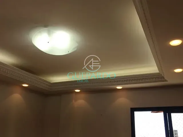 Apartamento com 105m² 2 quartos e 1 banheiro, à venda, no bairro Centro em Londrina