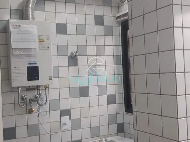 Apartamento com 105m² 2 quartos e 1 banheiro, à venda, no bairro Centro em Londrina