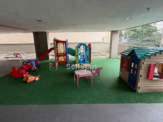 Apartamento 2 quartos e 2 banheiros, para alugar, no bairro Centro em Niterói