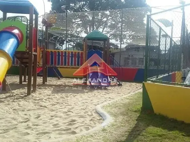Apartamento com 10m² 2 quartos e 1 banheiro, para alugar, no bairro Vila Industrial em São José Dos Campos