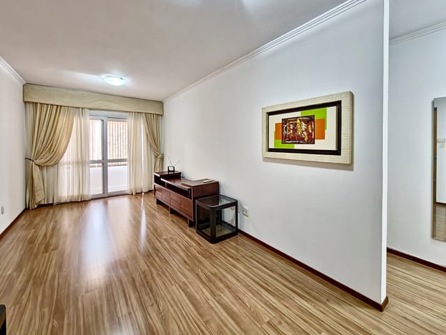 Apartamento 2 quartos e 2 banheiros, para alugar, no bairro Centro em Pelotas