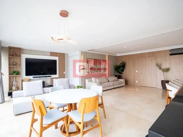 Apartamento com 260m² 3 quartos e 5 banheiros, à venda, no bairro Campo Belo em São Paulo