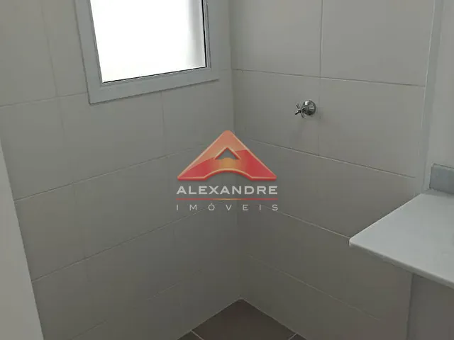 Apartamento 2 quartos e 2 banheiros, à venda, no bairro Vila Industrial em São José dos Campos