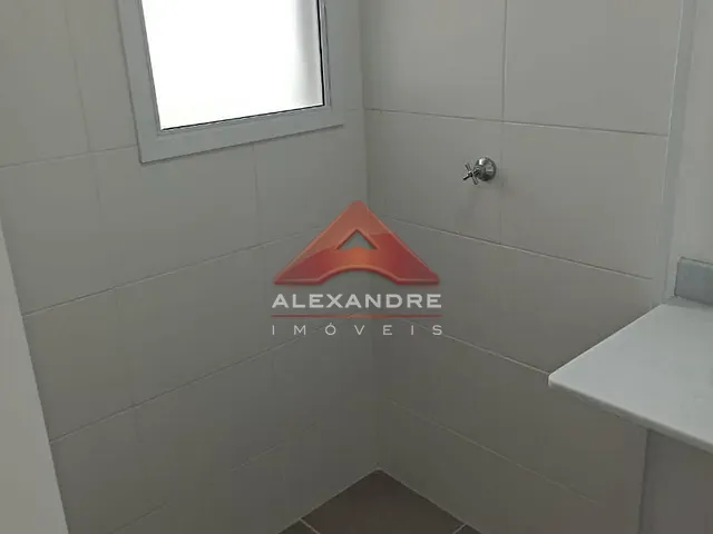 Apartamento 2 quartos e 2 banheiros, à venda, no bairro Vila Industrial em São José dos Campos