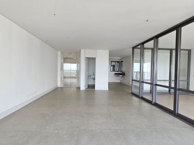 Apartamento com 285m² 3 quartos e 5 banheiros, à venda, no bairro Gleba Palhano em Londrina