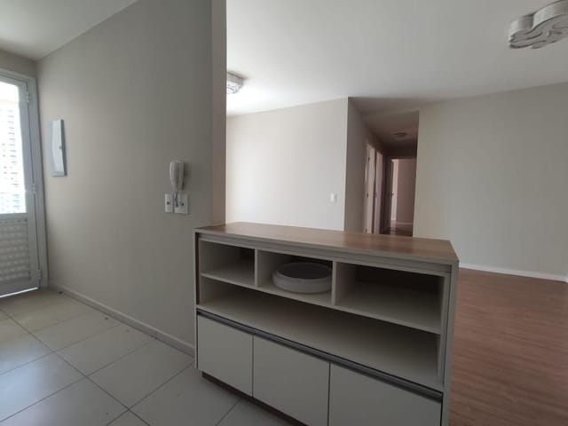 Apartamento com 142m² 3 quartos e 2 banheiros, para alugar, no bairro Gleba Fazenda Palhano em Londrina