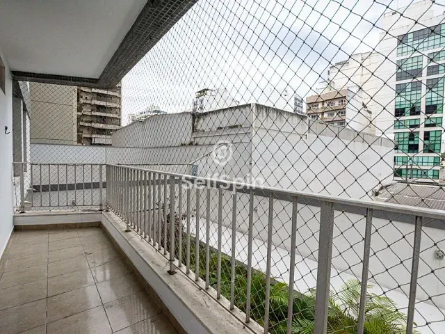 Apartamento 2 quartos e 3 banheiros, para alugar, no bairro Icaraí em Niterói