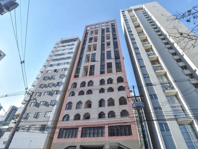 Apartamento 1 quarto e 2 banheiros, à venda, no bairro Cabral em Curitiba