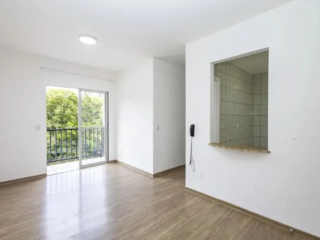 Apartamento 3 quartos e 1 banheiro, à venda, no bairro Campo Comprido em Curitiba