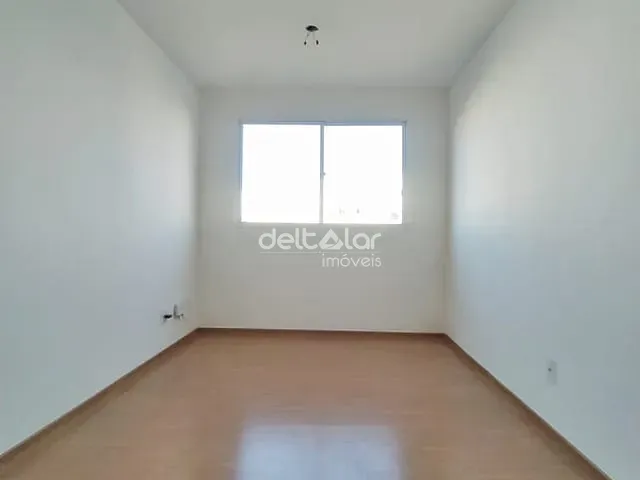 Apartamento com 50m² 2 quartos e 1 banheiro, à venda, no bairro Planalto em Belo Horizonte