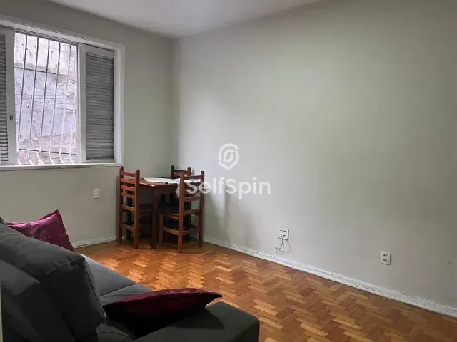Apartamento 2 quartos e 1 banheiro, para alugar, no bairro Ingá em Niterói