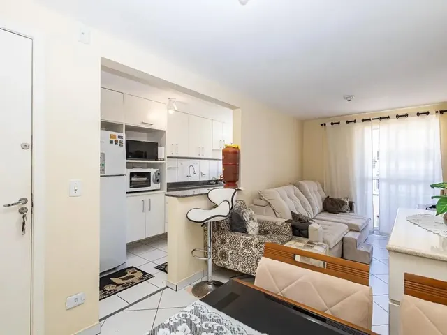 Apartamento 3 quartos e 2 banheiros, à venda, no bairro Bacacheri em Curitiba