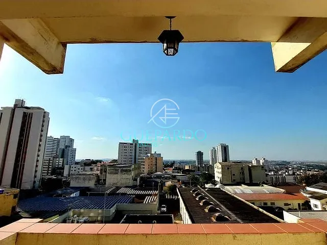 Apartamento com 187m² 4 quartos e 3 banheiros, à venda, no bairro Centro em Londrina