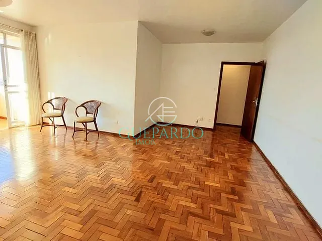 Apartamento com 187m² 4 quartos e 3 banheiros, à venda, no bairro Centro em Londrina