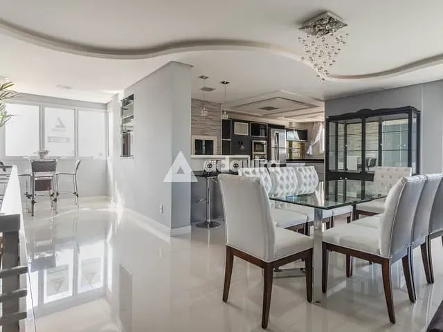 Apartamento com 232m² 3 quartos e 3 banheiros, à venda ou para alugar, no bairro Estrela em Ponta Grossa