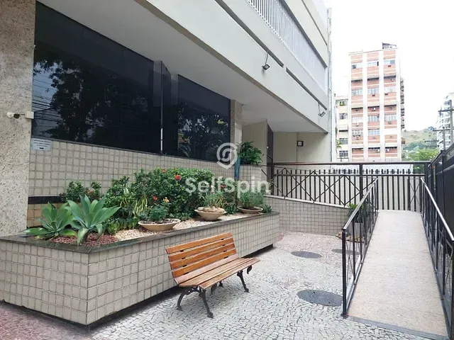 Apartamento 2 quartos e 2 banheiros, para alugar, no bairro Icaraí em Niterói
