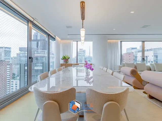 Apartamento com 340m² 4 quartos e 6 banheiros, à venda, no bairro Pinheiros em São Paulo