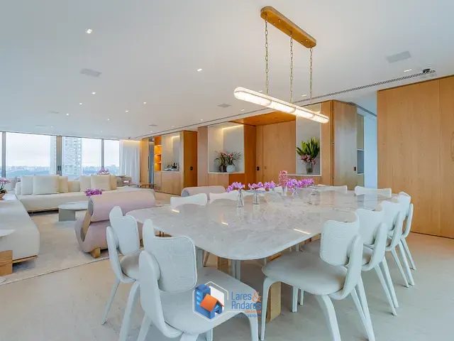 Apartamento com 340m² 4 quartos e 6 banheiros, à venda, no bairro Pinheiros em São Paulo