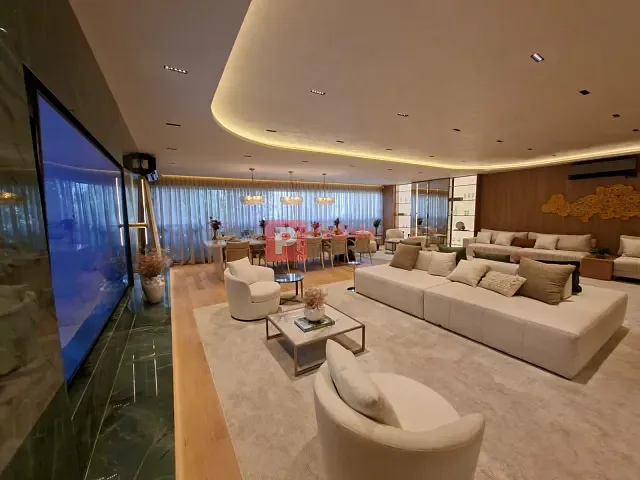 Apartamento com 251m² 3 quartos e 4 banheiros, à venda, no bairro Cidade Monções em São Paulo