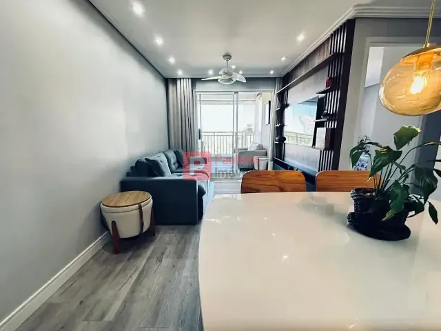 Apartamento 2 quartos e 2 banheiros, à venda, no bairro Santo Amaro em São Paulo