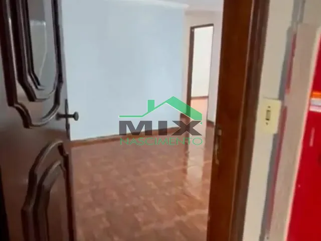 Apartamento com 48m² 2 quartos e 1 banheiro, para alugar, no bairro Vila Camilópolis em Santo André