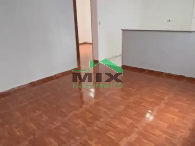 Apartamento com 48m² 2 quartos e 1 banheiro, para alugar, no bairro Vila Camilópolis em Santo André
