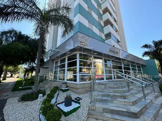 Apartamento com 110m² 3 quartos e 2 banheiros, à venda, no bairro Petrópolis em Londrina