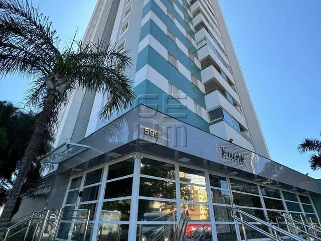 Apartamento com 110m² 3 quartos e 2 banheiros, à venda, no bairro Petrópolis em Londrina