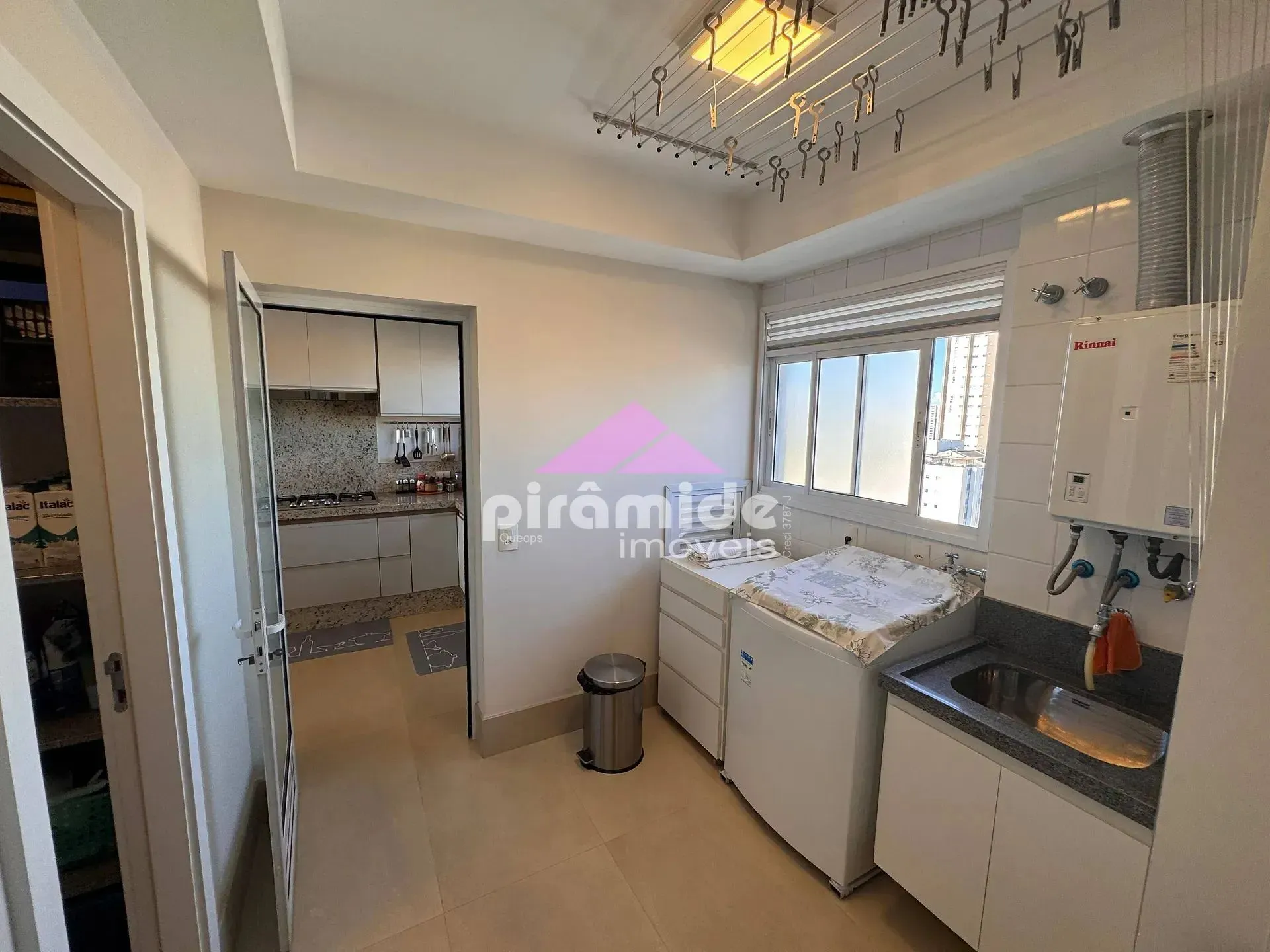 Apartamento, 3 quartos, 189 m² - Foto 24
