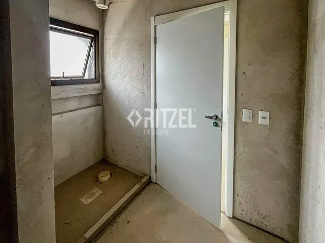 Apartamento 3 quartos e 6 banheiros, à venda, no bairro Centro em Novo Hamburgo