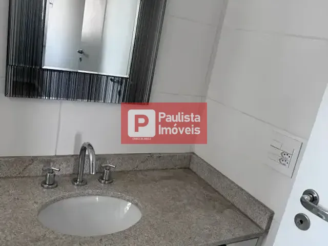 Apartamento 1 quarto e 1 banheiro, à venda, no bairro Santo Amaro em São Paulo