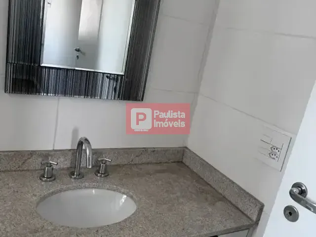 Apartamento 1 quarto e 1 banheiro, à venda, no bairro Santo Amaro em São Paulo