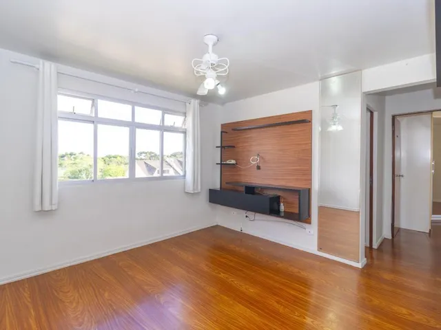 Apartamento 2 quartos e 1 banheiro, à venda, no bairro Campo Comprido em Curitiba