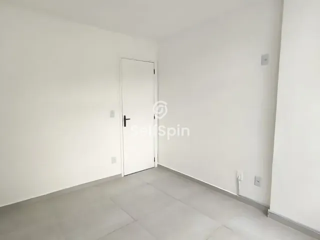 Apartamento 2 quartos e 2 banheiros, para alugar, no bairro Ingá em Niterói
