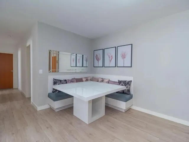 Apartamento 3 quartos e 1 banheiro, para alugar, no bairro Campo Comprido em Curitiba