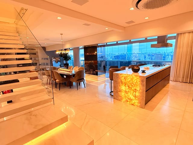 Apartamento com 242m² 2 quartos e 3 banheiros, à venda, no bairro Vila Nova Conceição em São Paulo