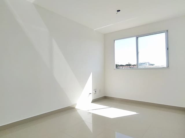 Foto do Apartamento - Apartamento 02 quartos, lazer com piscina e uma vaga, Bairro Planalto, Belo Horizonte, MG | Deltalar Imóveis