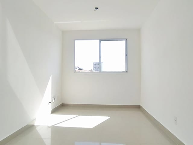Foto do Apartamento - Apartamento 02 quartos, lazer com piscina e uma vaga, Bairro Planalto, Belo Horizonte, MG | Deltalar Imóveis