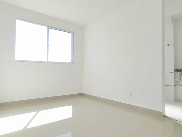 Foto do Apartamento - Apartamento 02 quartos, lazer com piscina e uma vaga, Bairro Planalto, Belo Horizonte, MG | Deltalar Imóveis