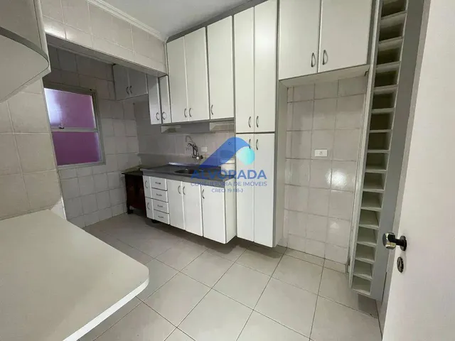 Apartamento com 10m² 3 quartos e 1 banheiro, para alugar, no bairro Jardim Alvorada em São José Dos Campos